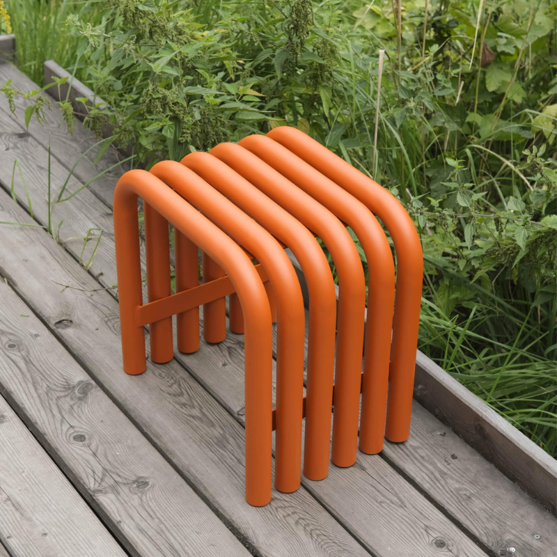 Tabouret en acier design - Nokk