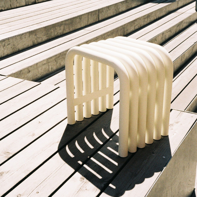 Tabouret en acier design - Nokk